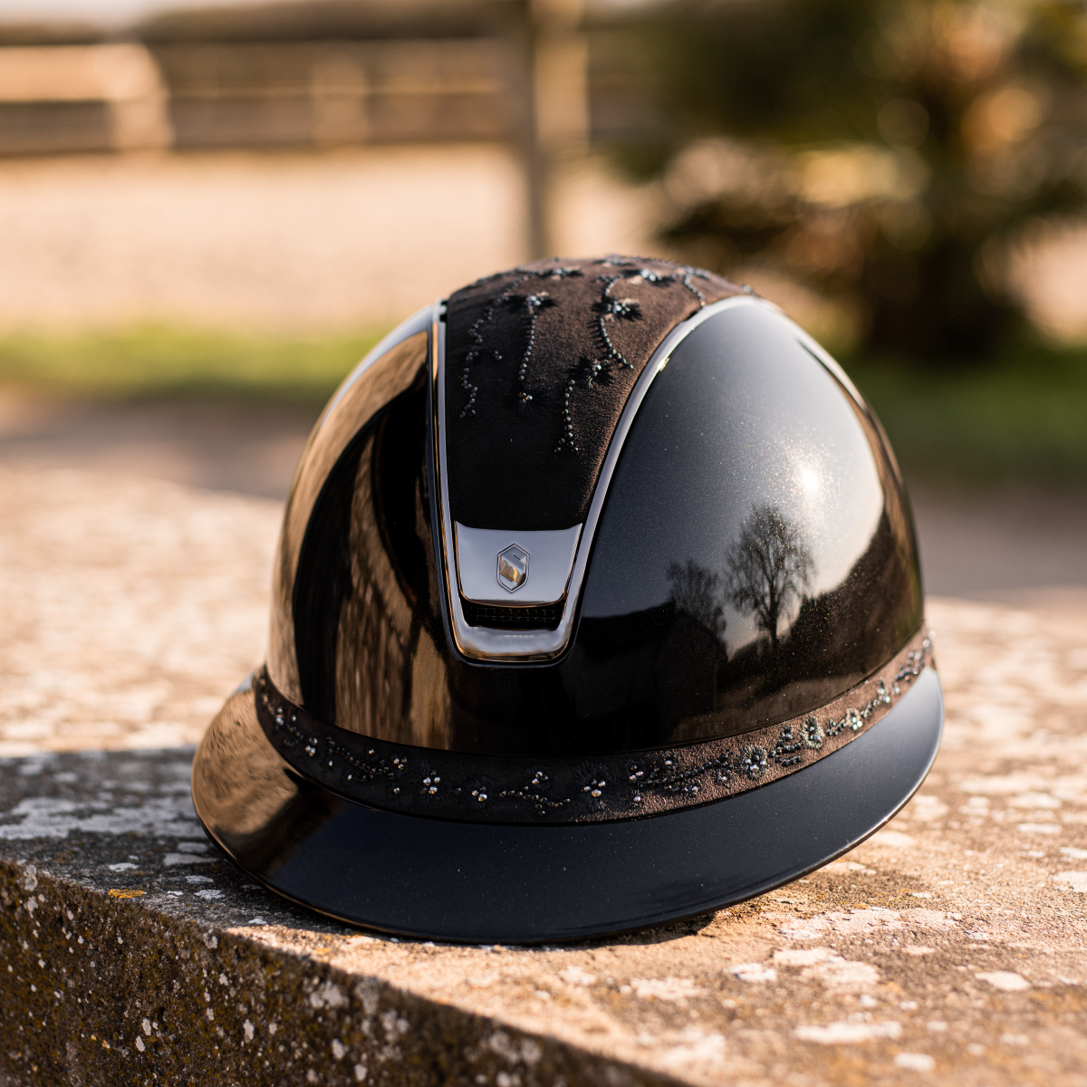 Samshield 2.0 Paardrijhelm Miss Shield Shadowglossy Cherry Blossom Zwart Zwart