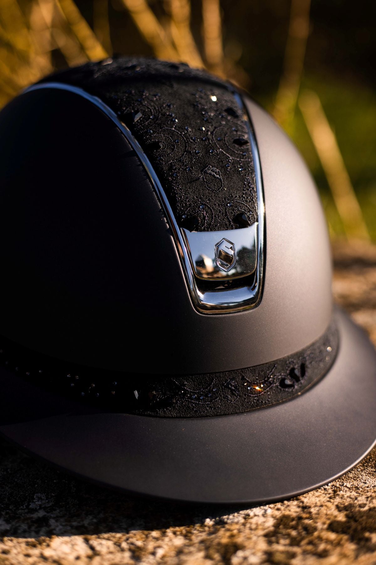 Samshield 2.0 Miss Shield shadowmatt riding helmet Crystal Bloom Black