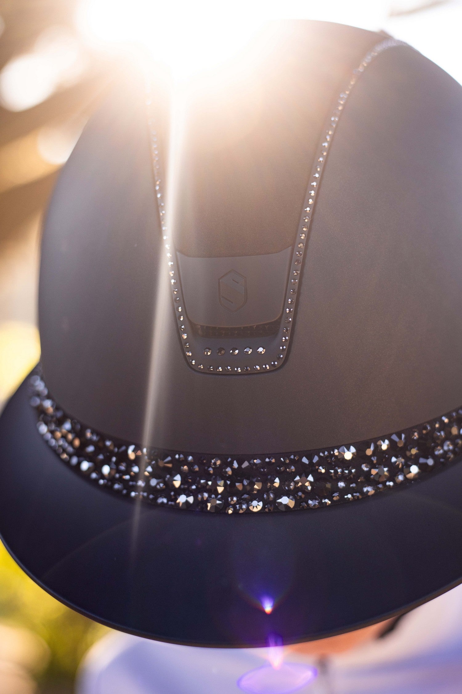 Samshield 2.0 Paardrijhelm Miss Shield Shadowmatt Black Matt 300 crystals Glacier Zwart