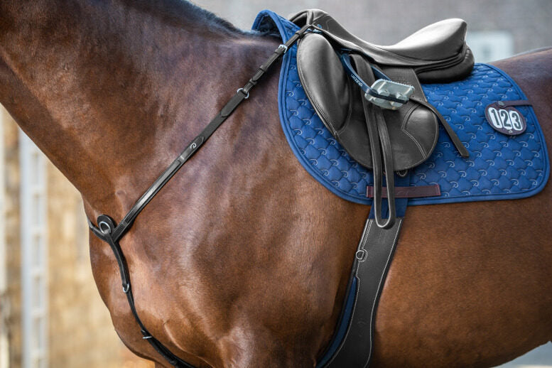 Dyon New English Collection breastplate Black