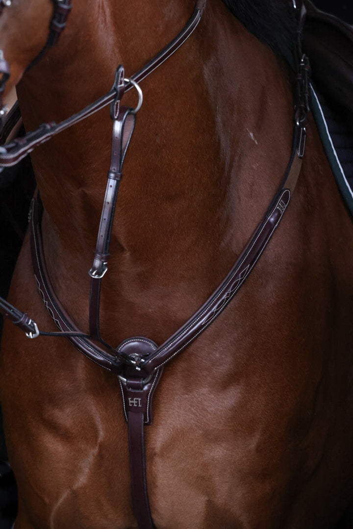 HFI Pro Line Breastplate Alba with Martingale