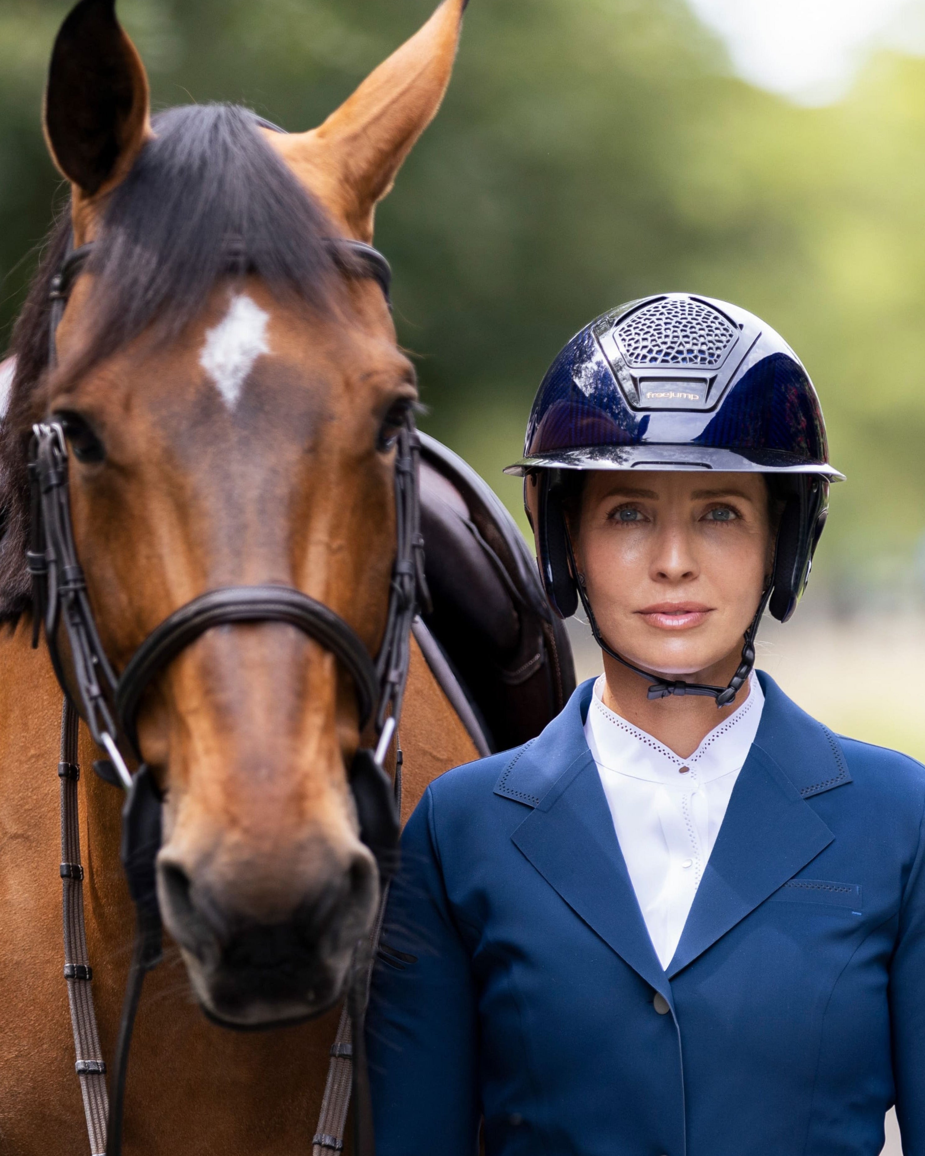 Freejump Helmet Voronoï with Temple Protection Carbon Gloss Navy