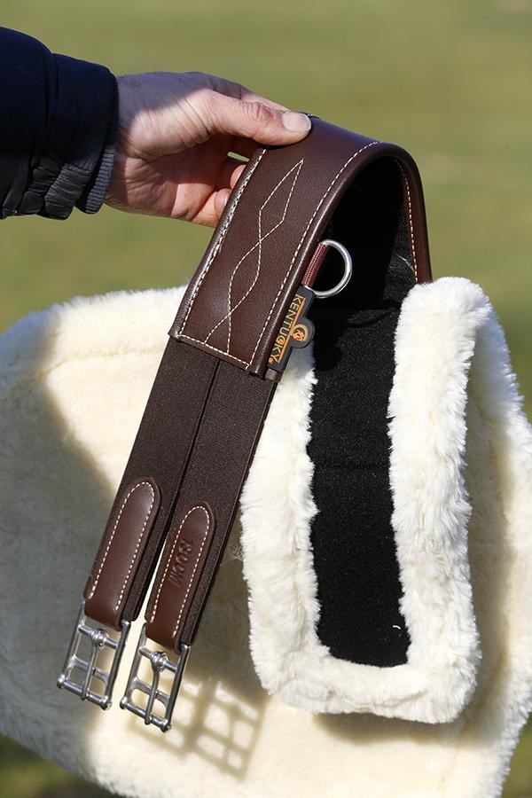 Kentucky Horsewear springsingel met buikflap wol - equi-exclusive