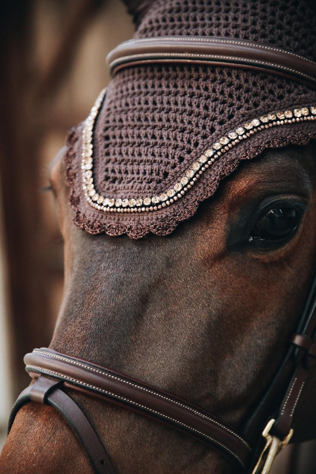 Kentucky Horsewear vliegenmuts Wellington Stone & Pearl Soundless bruin - horseridersclassics